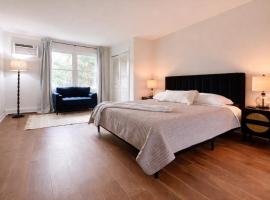 Lakefront House 30 Min to NYC & MetLife Stadium, hotel 