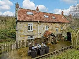 4 Bed in Whitby G0040