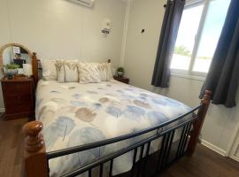 Wannanup Retreat - Sleeps 2 - Pet Friendly, hôtel à Wannanup