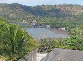 Villa Sonia, מלון בקלדרה