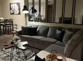 Stylish Glendale Retreat by Americana & Galleria