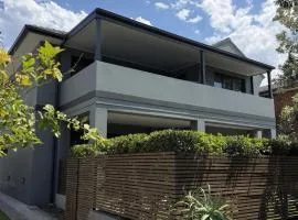 Manly Modern 3 Bedroom Home - Duplex