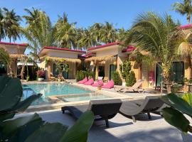 Pinky Bungalows Resort & Villa, hotelli Koh Lantalla