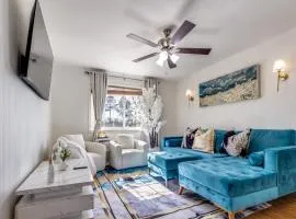 The Homestead Luxury Cozy 2BR Apartment in Nacogdoches Near SFA University and Downtown Pet Friendly Business Ready Extended Stays Welcome with Self Check In High Speed WiFi Full Kitchen In Unit Laundry Private Parking and Quiet Comfort