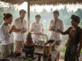 Spirit Of Bali Heritage, hotel em Petang