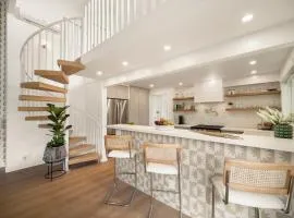 Trendy Surf & Stay Getaway Princeville