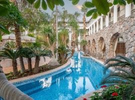 Agamim by Isrotel Collection, hotel rom&acirc;ntico em Eilat