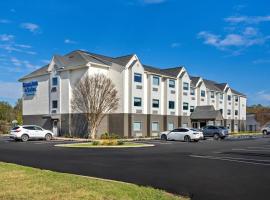 Days Inn & Suites by Wyndham Brandon Amphitheater, hotel in Brandon