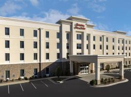 Hampton Inn and Suites Fayetteville, NC, hotel u gradu Fejtvil