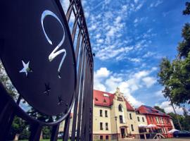 Hotel Niemcza Wino & Spa, hotel amb aparcament a Niemcza