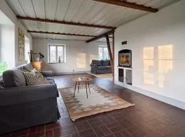 Historic 1909 Stone House in Peaceful Vellinge