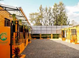 The GLENN COTTAGES, SAGANA، فندق في Sagana