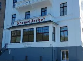 Karmeliterhof Studios & Suites