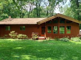 Forest View, hotel v mestu Paradise