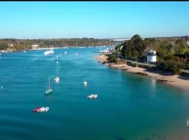 En BORD de MER Au coeur de la station Joli Duplex tout équipé, Hotel in Bénodet