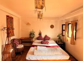 PatanGhar Homestay, готель у місті Патан