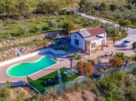 Oasi Relax by Biddizzi Rari - immersa nel verde con Piscina, per Famiglie e Bambini