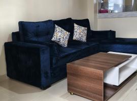 Dana's apartments makutano, hotel di Meru