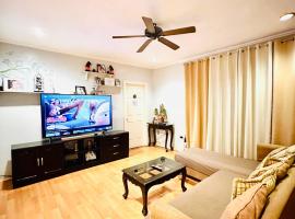 Feel at Home Polomolok WiFi 300mbps Netflix 75in TV, hotel em Polomolok