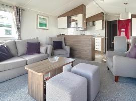 Premium Lodge - Sleeps 8 - Seton Sands Beach, hotel din Port Seton