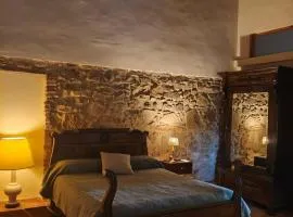 Antic Can Poi - Masia histórica del siglo XIII en la Garriga