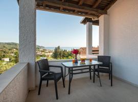 Kousos Apartments Arillas, hotel a Arillas