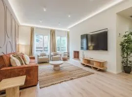 Barcelona Stadium Luxury Apartment