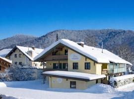 Haus Dippel am Kurpark inklusive Chiemgaukarte, hotel en Ruhpolding