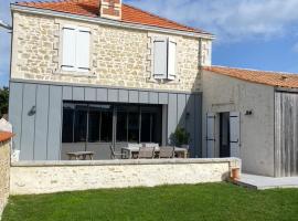 L'Olivier, Hotel in Charron