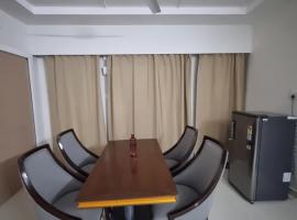 Ayushman Avenue Family 502D 2BHK AC Massage Chair, hotel u gradu Secunderābād