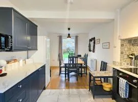 BrynView - 3 Bedroom Holiday Home - Reynoldston