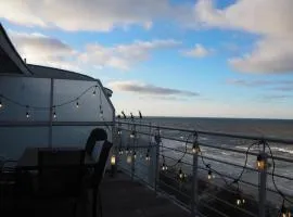 SEA HORIZON TopFloor Front Sea View Apartments AC by stayly