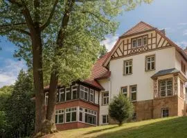 巴特明斯特艾弗爾瓦爾德酒店