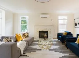 Stroll to heart of Cap Hill from a Mini-mansion