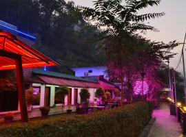 Viesnīca SB Mount Resort pilsētā Lansdaune