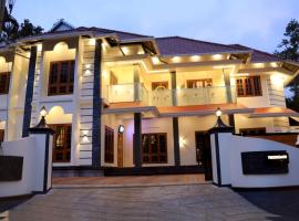 Thekkedathu - Luxury Stay Near Munnar, Hotel in Devikolam
