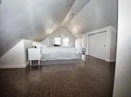 Comfy 3rd Floor Studio Near NYC