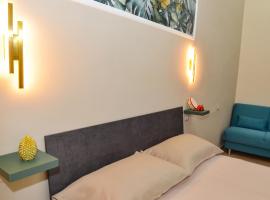 Stella Mia Luxury Rooms, hotel i Napoli