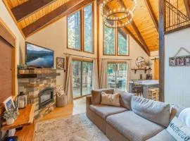 Cozy Tahoma Family Cabin in the Pines Sleeps 6 Pets