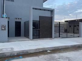 Condomínio na Aruana a 150m da praia, отель в городе Аракажу