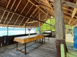Raja Ampat Ayem Homestay
