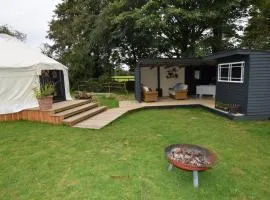 1 Bed in Rhydowen 85415