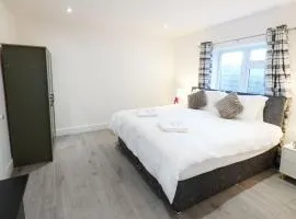 46DW-03 Dreams Unlimited Contractor Home in Ashford