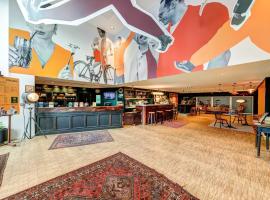 B&B HOME Paris Mairie de Saint-Ouen, Hotel in Saint-Ouen