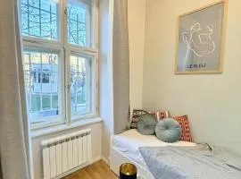 Cozy museum view studio 104