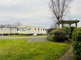 The Wilds Waterside Haven