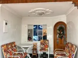 Habitacion con baño privado en gran casa