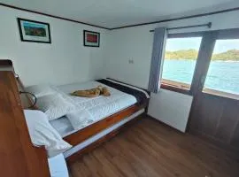 2 days 1 night sharing trip komodo