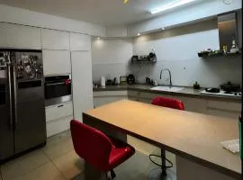 Rooms in Shared Villa & Private Studio, Herzeliya