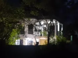 GAME CHANGERS LODGE -SAFARI